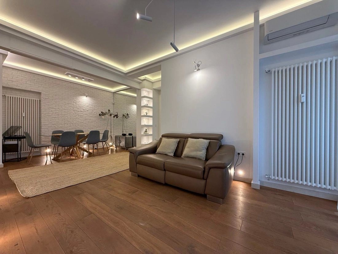 Светлая двухкомнатная квартира в Софии, Болгария