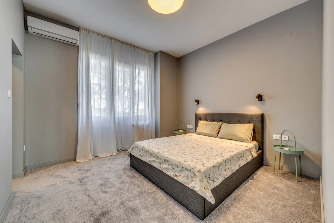 Просторная 4-комнатная квартира в Софии, Болгария