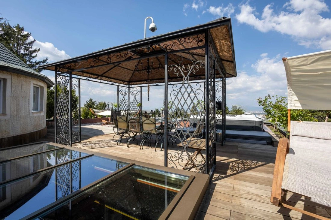 Комфортный дом с 6 спальнями в Софии, Болгария