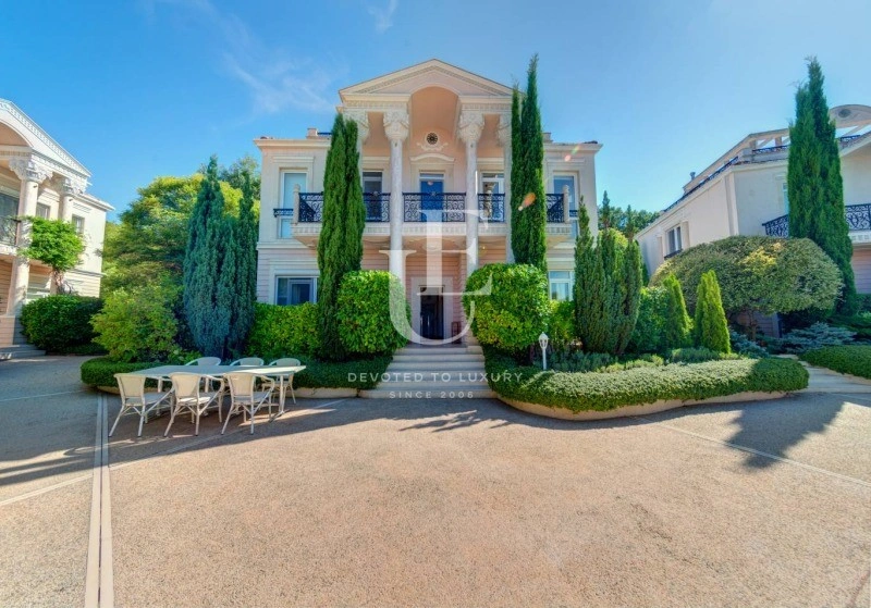 Просторная вилла с тремя спальнями в Созополе, Болгария