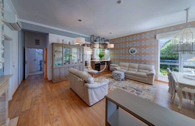 Просторная вилла с тремя спальнями в Созополе, Болгария