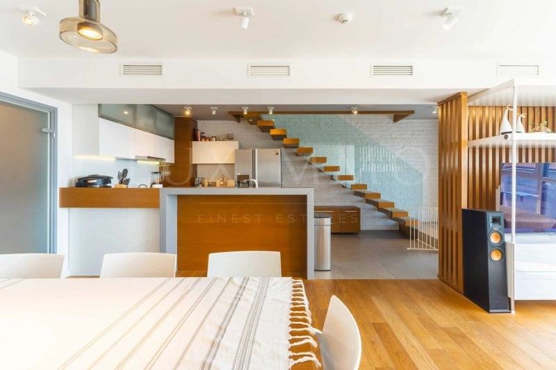 Современный дуплекс 184 m² в Бургасе, Болгария