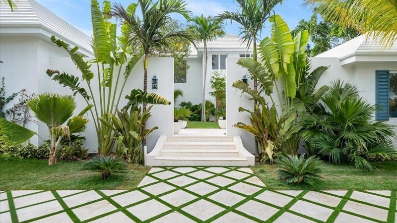 Дом 8+1 с видом на океан в Нассау, Багамы