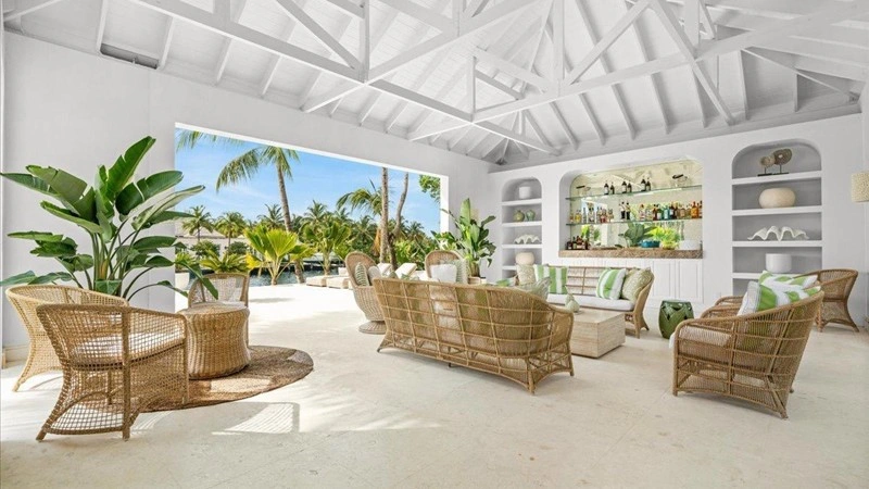 Дом 8+1 с видом на океан в Нассау, Багамы