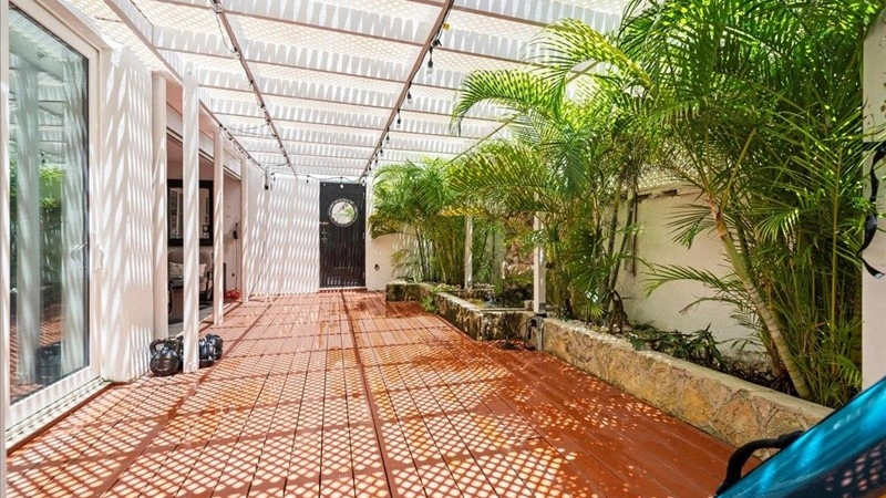 Квартира 116 m2 с балконом в Нассау, Багамы