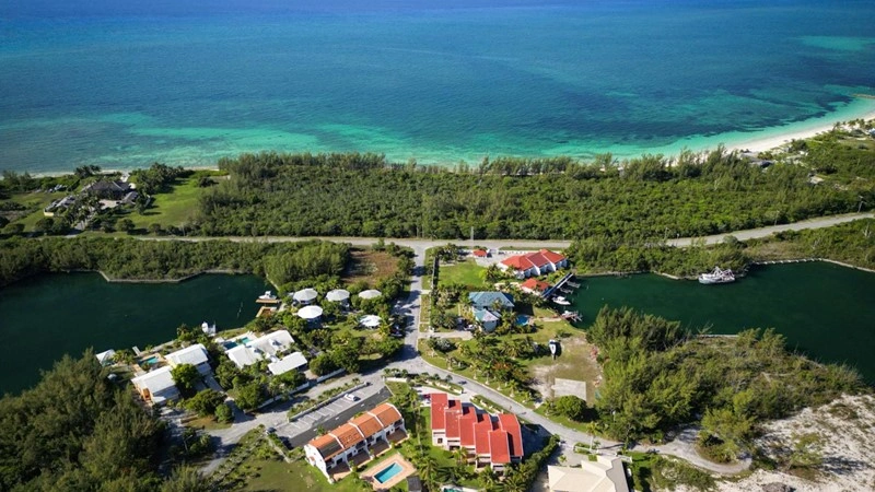 Дом с садом в Фрипорте, Багамы