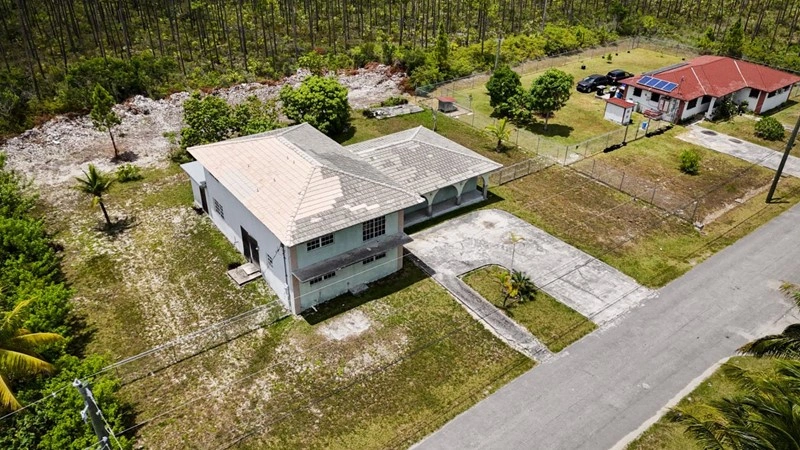 Дом 353 m² с садом в Фрипорте, Багамы