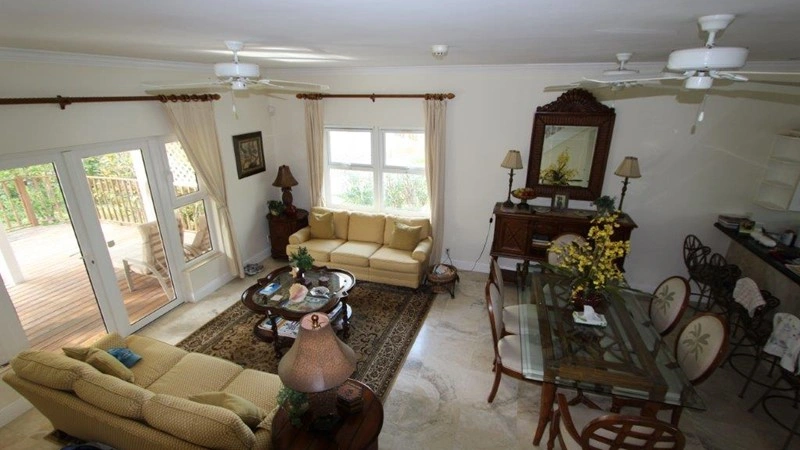 Дом 4+1 с садом в Фрипорте, Багамы