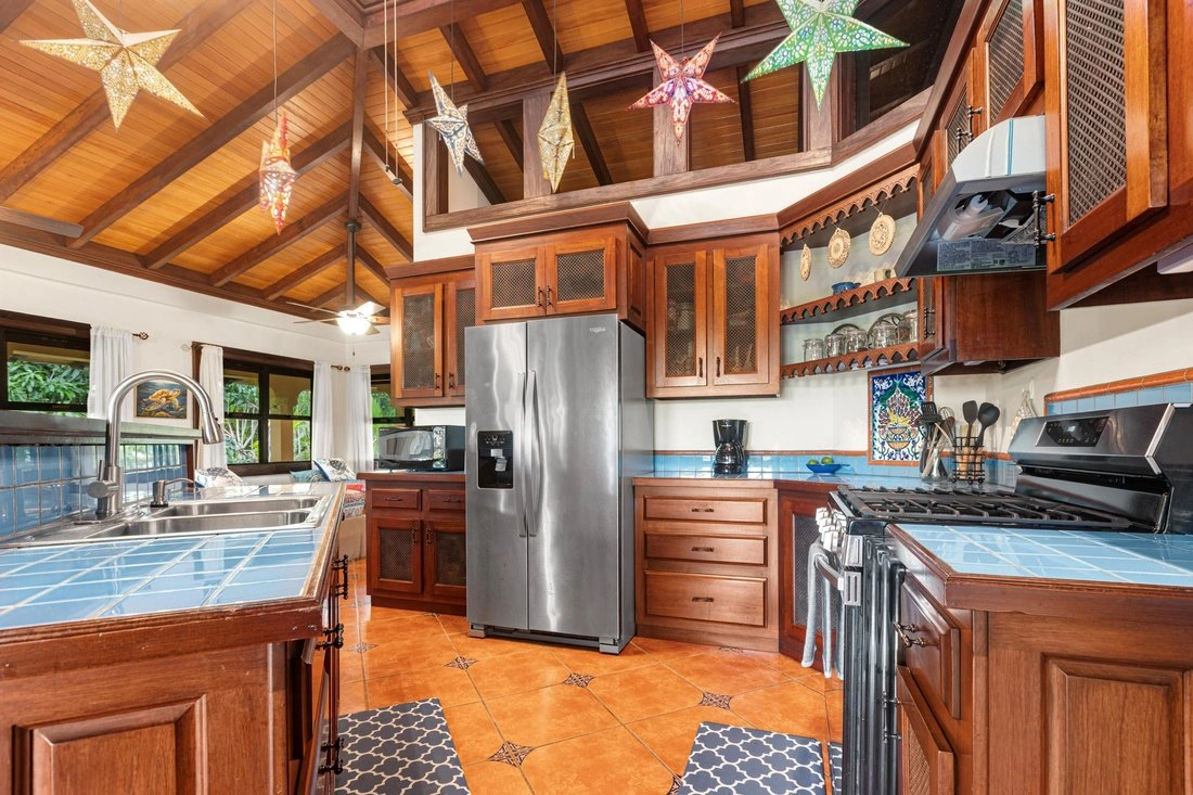 Дом 372 m2 с садом в Пласенсии, Белиз