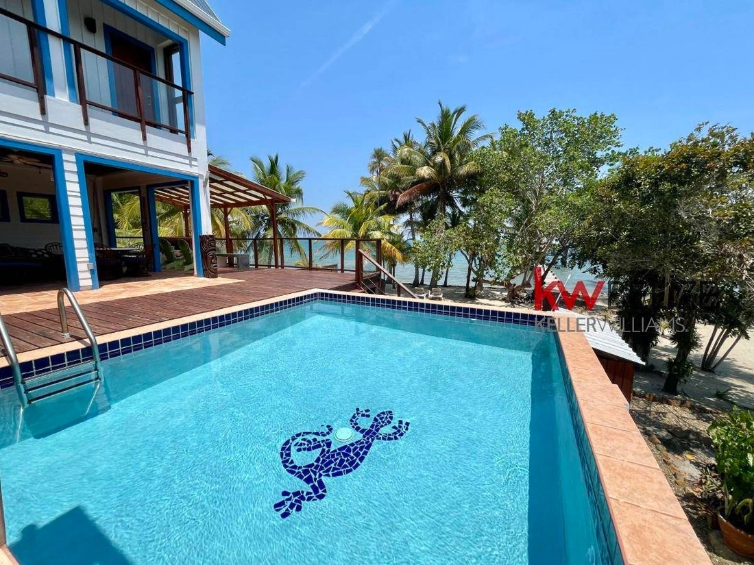 Вилла 6+1 с видом на океан в Пласенсии, Белиз