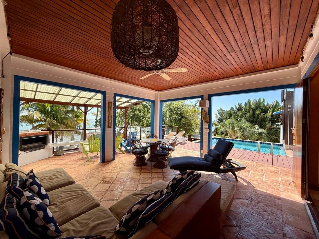 Вилла 6+1 с видом на океан в Пласенсии, Белиз