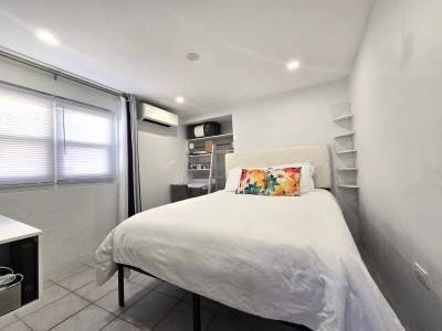 Дом 270 m2 с садом в Hamilton City, Бермуды