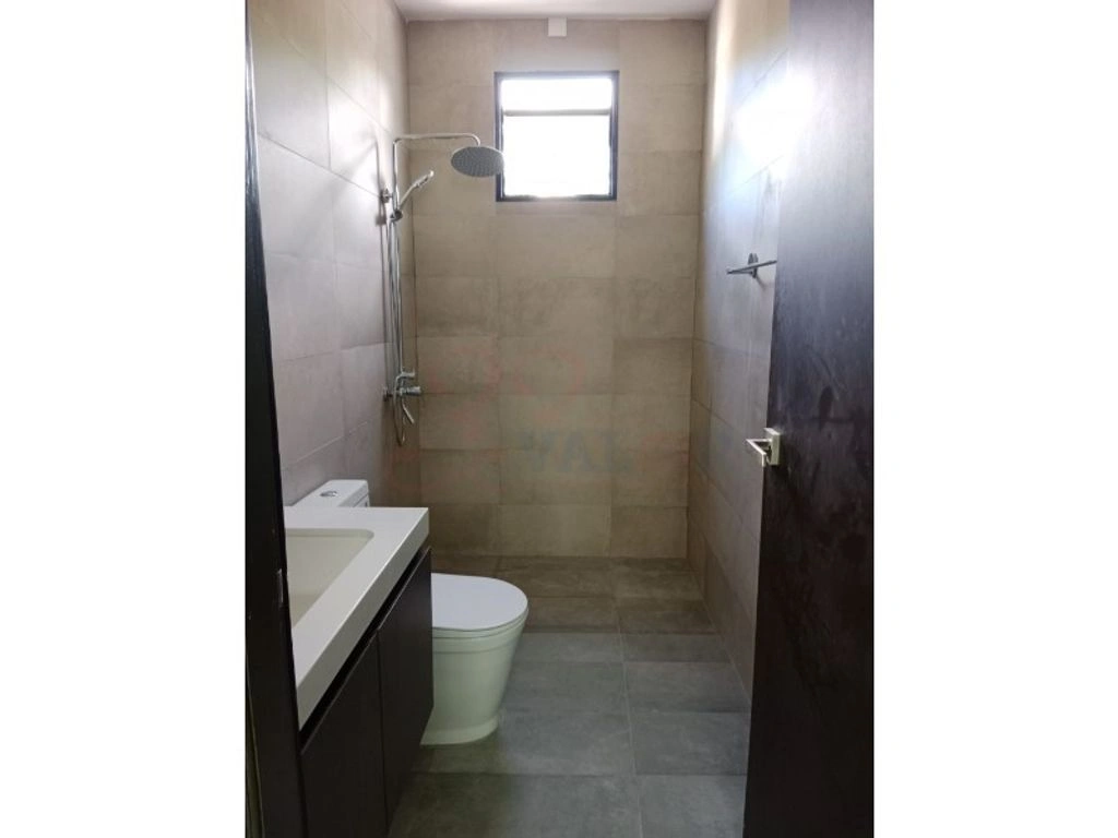 Дом 220 m2 с сауной в Bandar Seri Begawan, Бруней