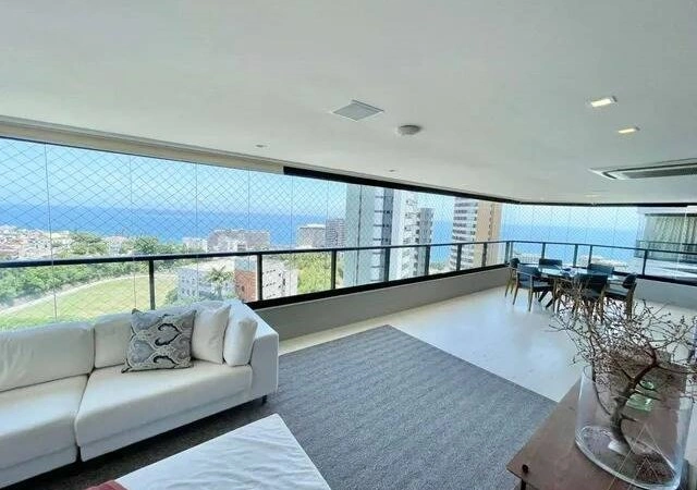 Квартира 4+1 с панорамным видом в Сальвадоре, Бразилия