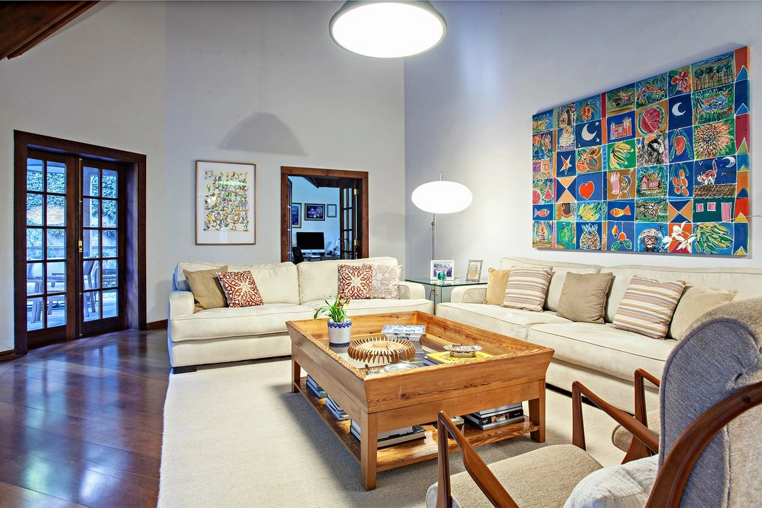 Дом 650 m2 с открытым бассейном в Сан-Паулу, Бразилия