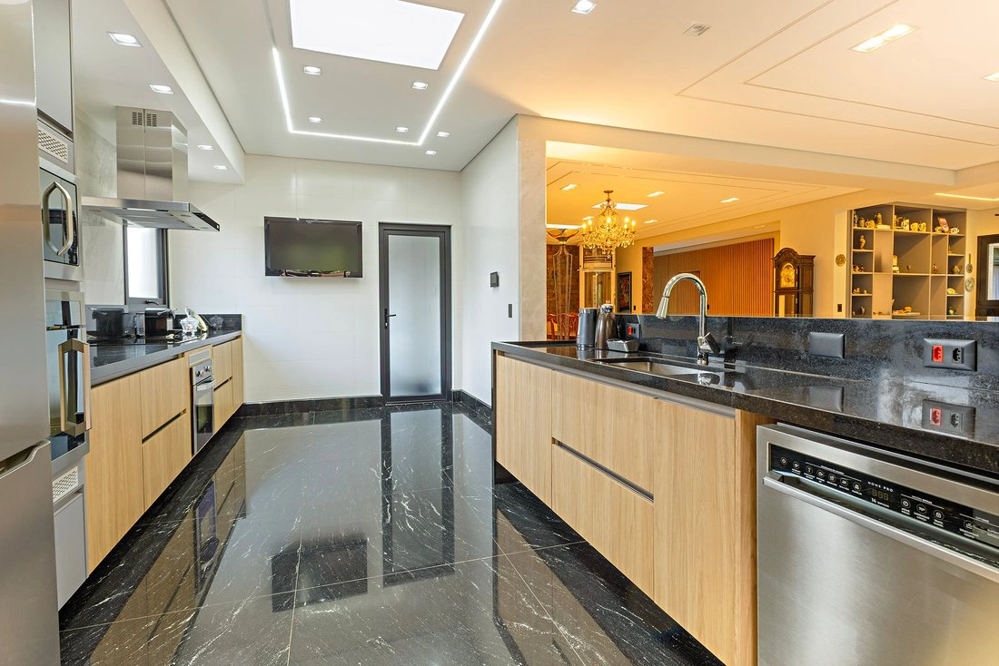 Дом 430 m2 с камином в Сан‑Паулу, Бразилия