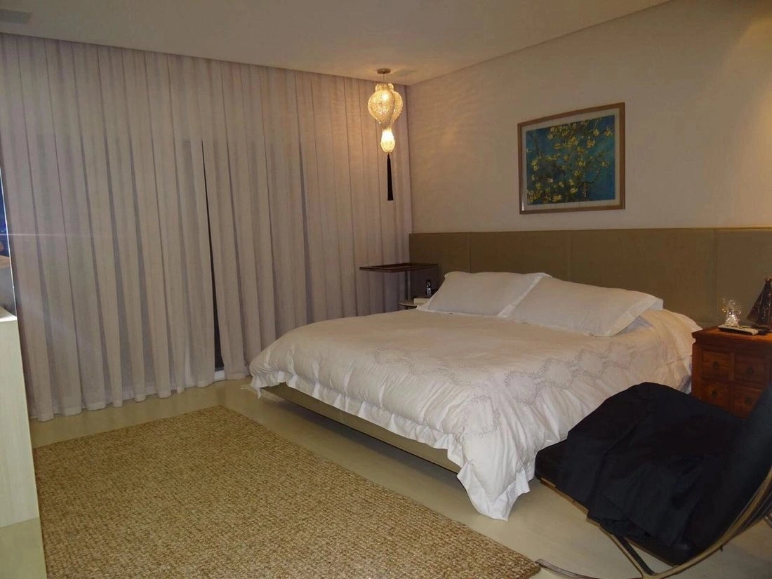 Дом 400 m2 с высокими потолками во Флорианополисе, Бразилия