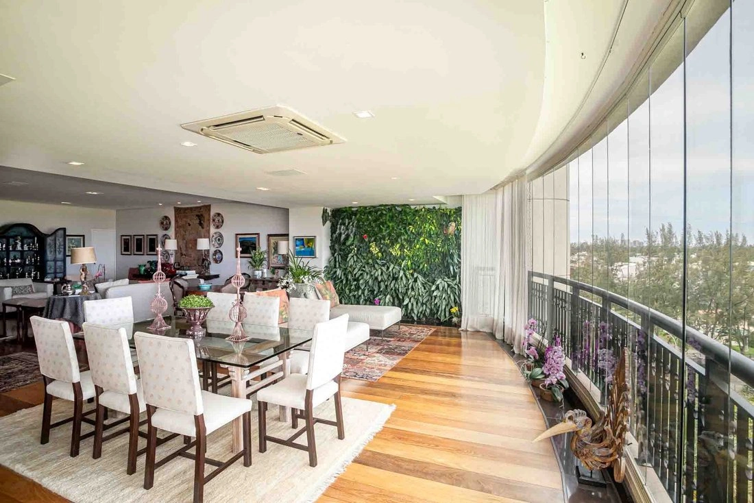 Квартира 555 m2 с открытым парковочным местом в Рио-де-Жанейро, Бразилия