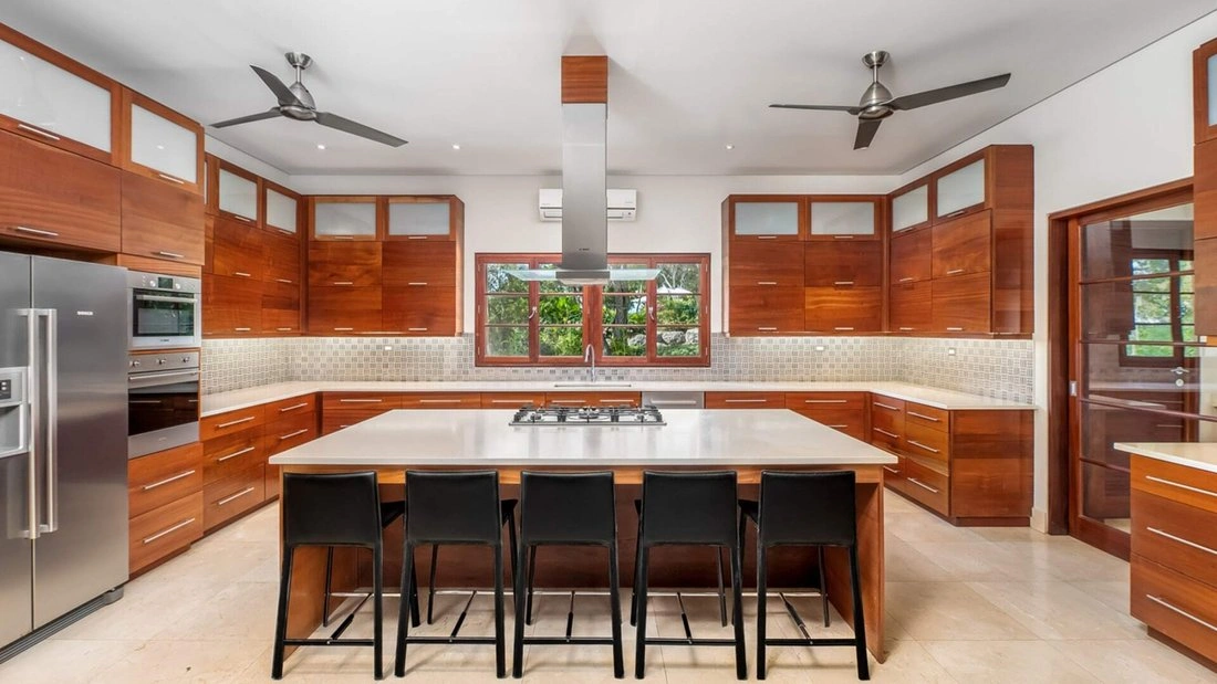 Таунхаус 1306 m2 с видом на море в Хоултауне, Барбадос