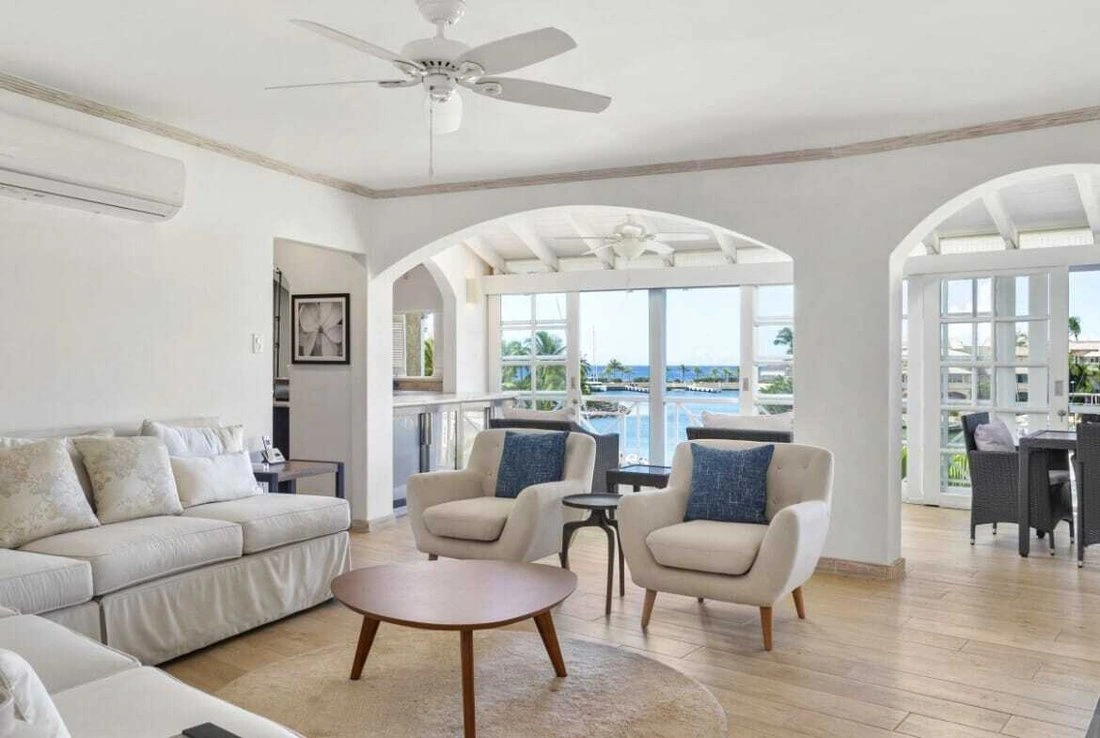 Квартира 3+1 с лифтом в Бриджтауне, Барбадос