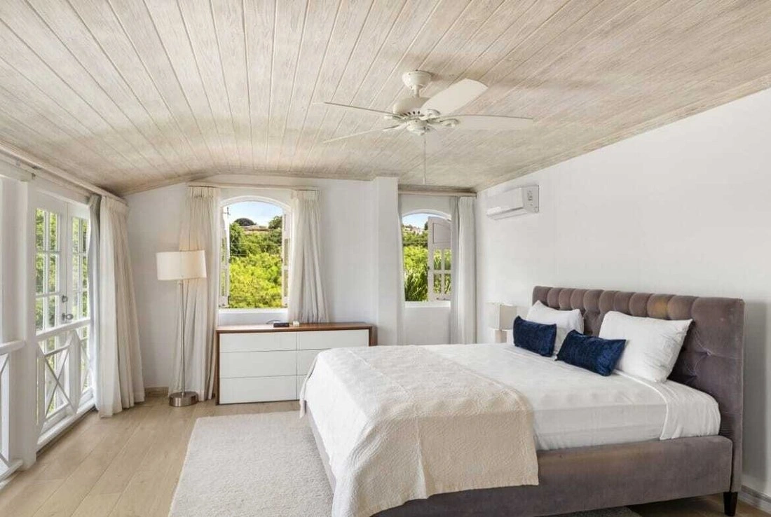 Квартира 3+1 с лифтом в Бриджтауне, Барбадос