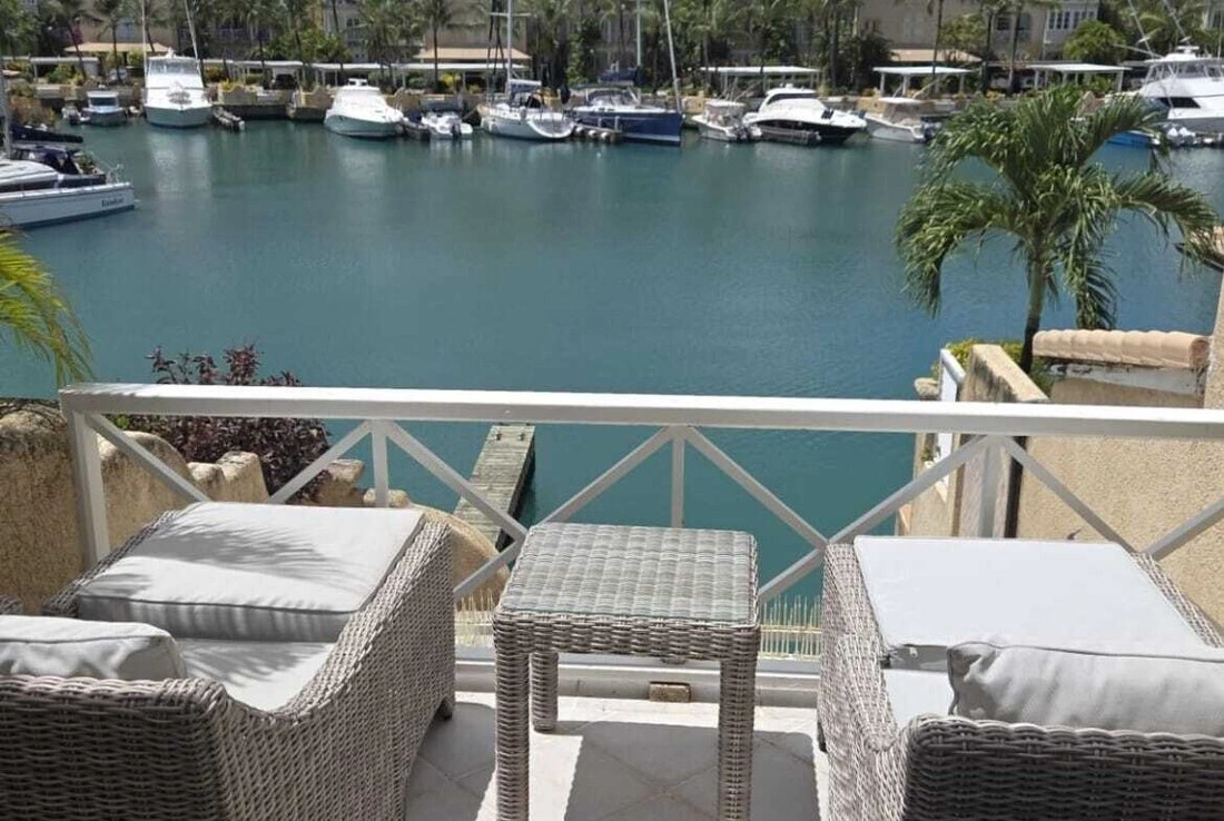 Таунхаус 244 m2 с парковкой в Бриджтауне, Барбадос