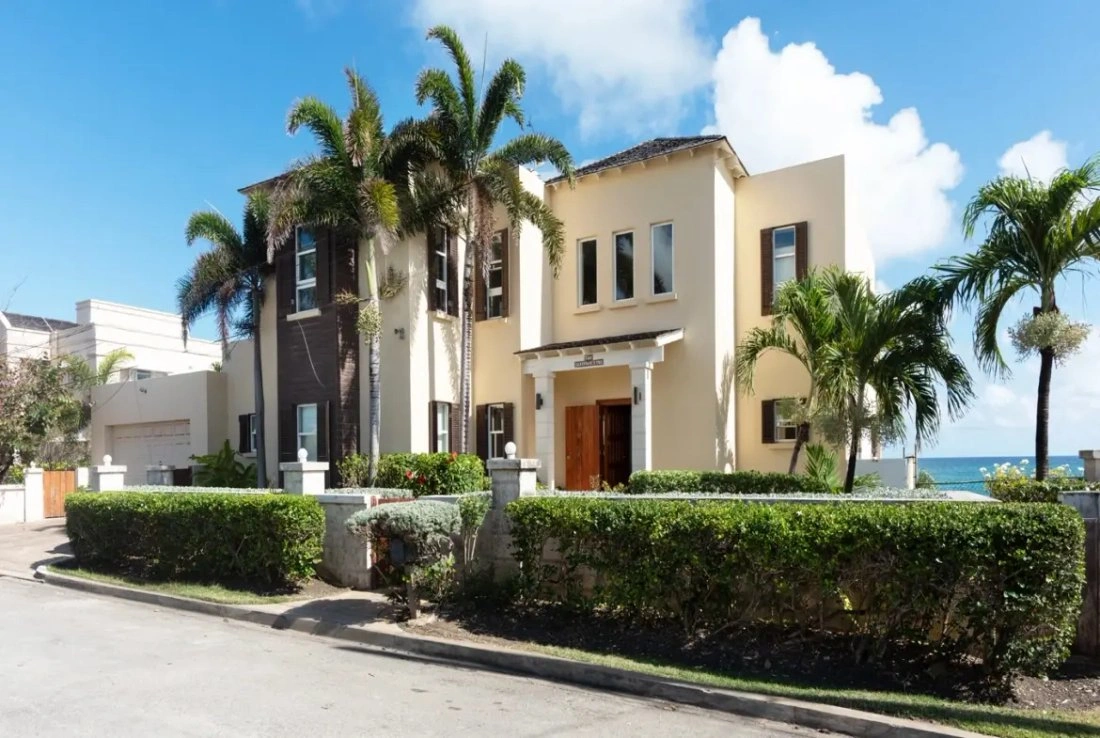 Вилла 6+1 с инфинити-бассейном в Бриджтауне, Барбадос