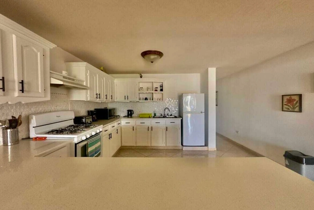 Квартира 9+1 с высоким потолком в Бриджтауне, Барбадос