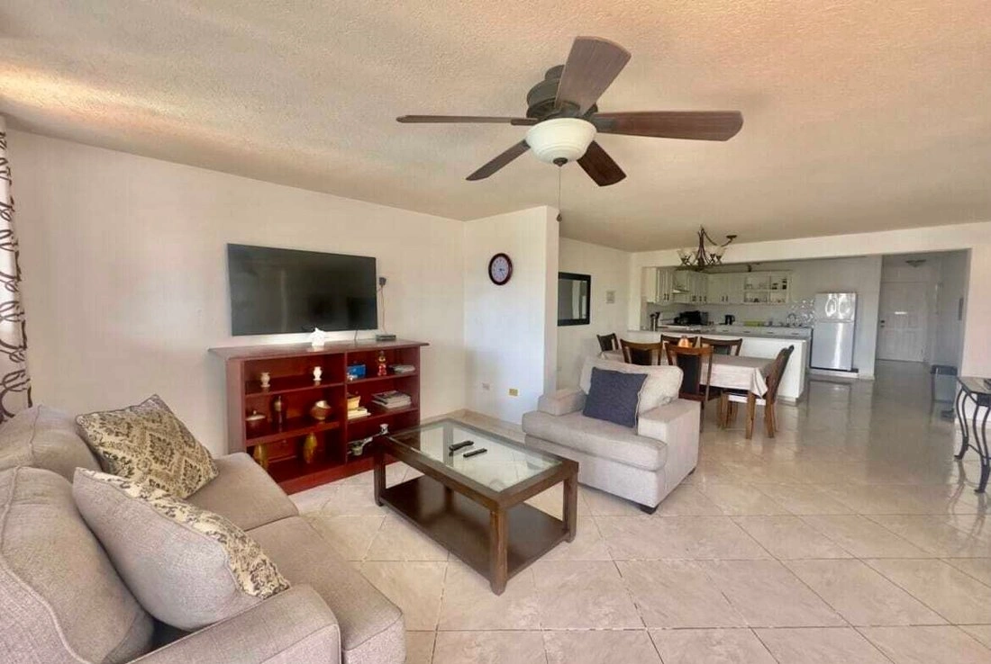 Квартира 9+1 с высоким потолком в Бриджтауне, Барбадос