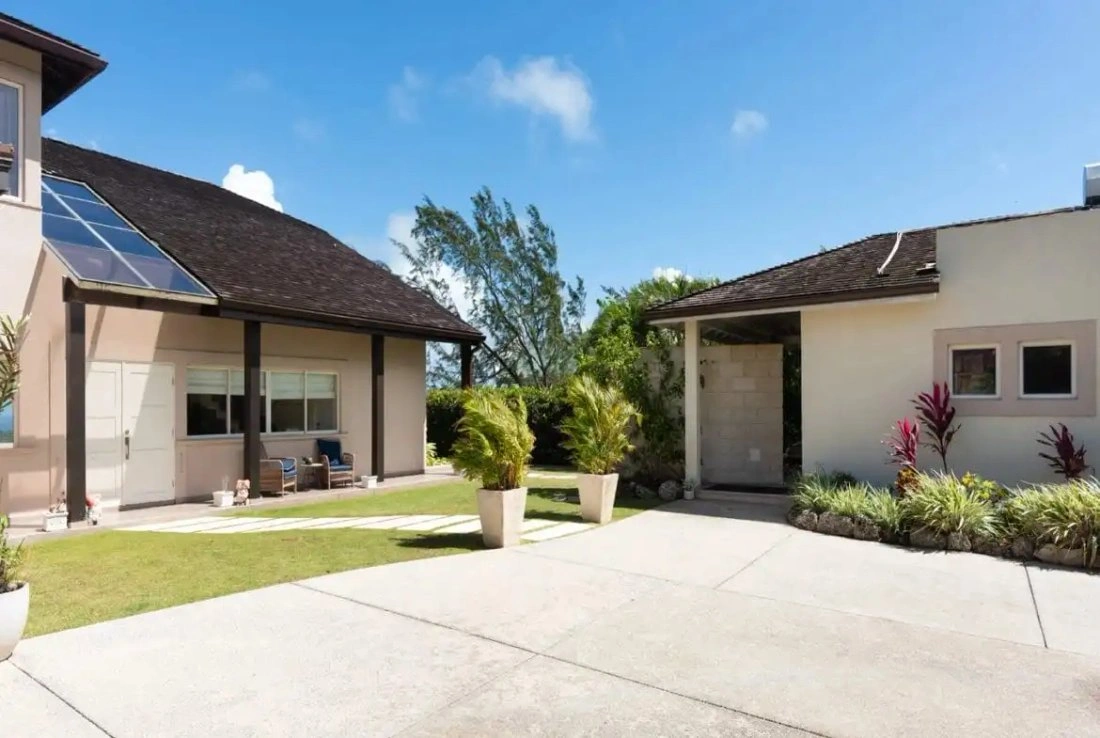 Вилла 400 m2 с высокими потолками в Бриджтауне, Барбадос