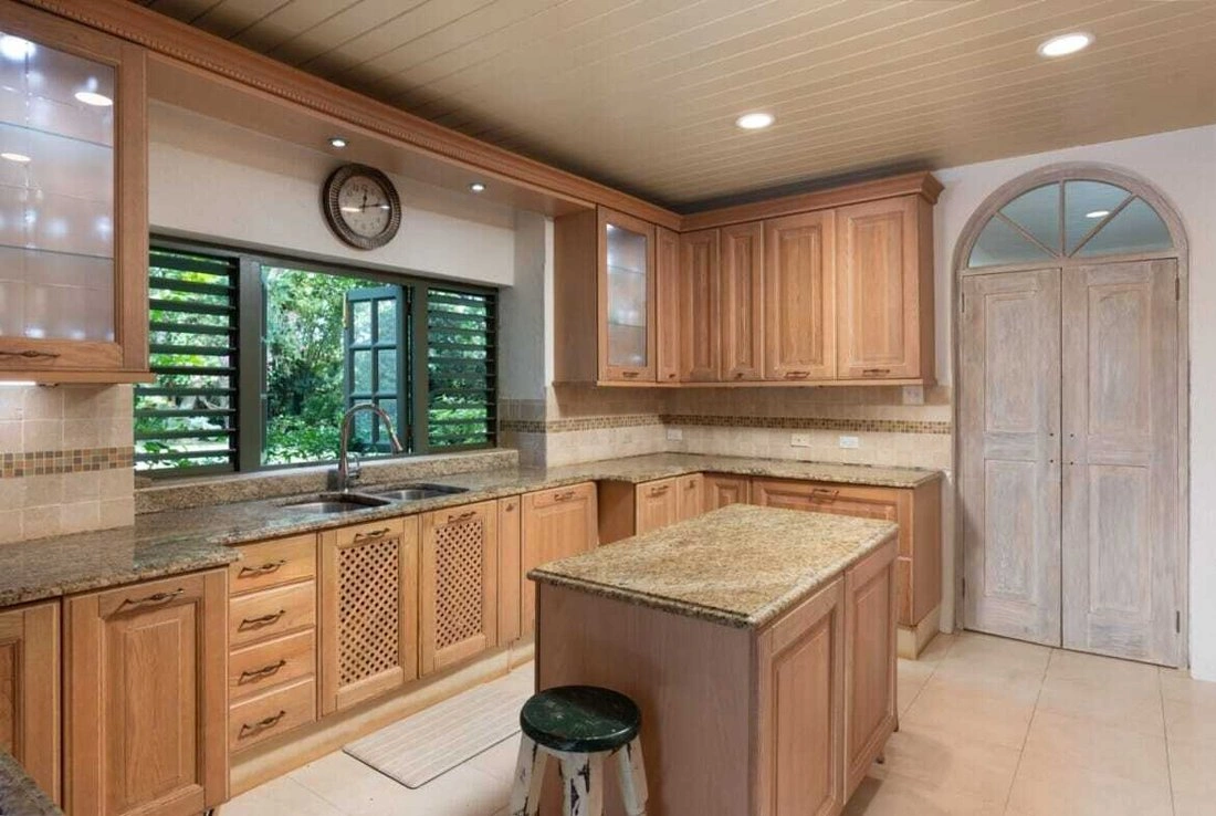 Вилла 465 m2 с парковкой в Бриджтауне, Барбадос