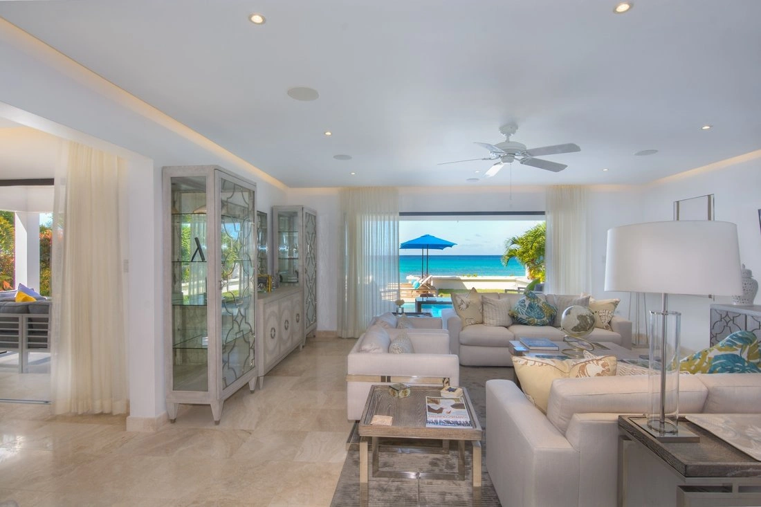 Вилла 362 m2 с террасой в Сент-Джеймс, Барбадос