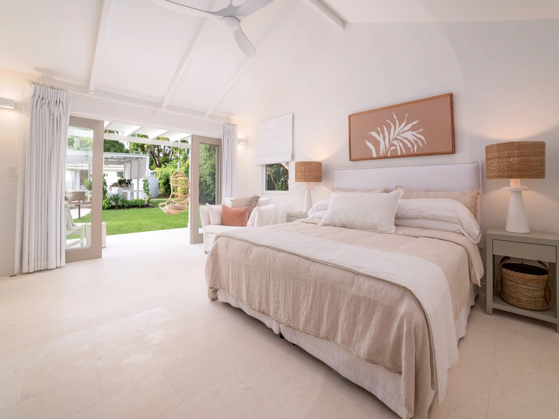 Вилла 378 m2 с открытым бассейном в Сент-Джеймс, Барбадос