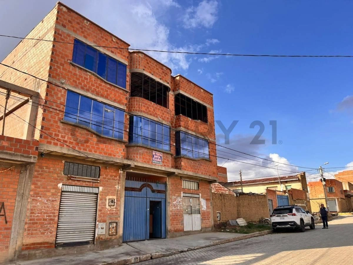 Дом 288 m2 с садом в Эль-Альто, Боливия