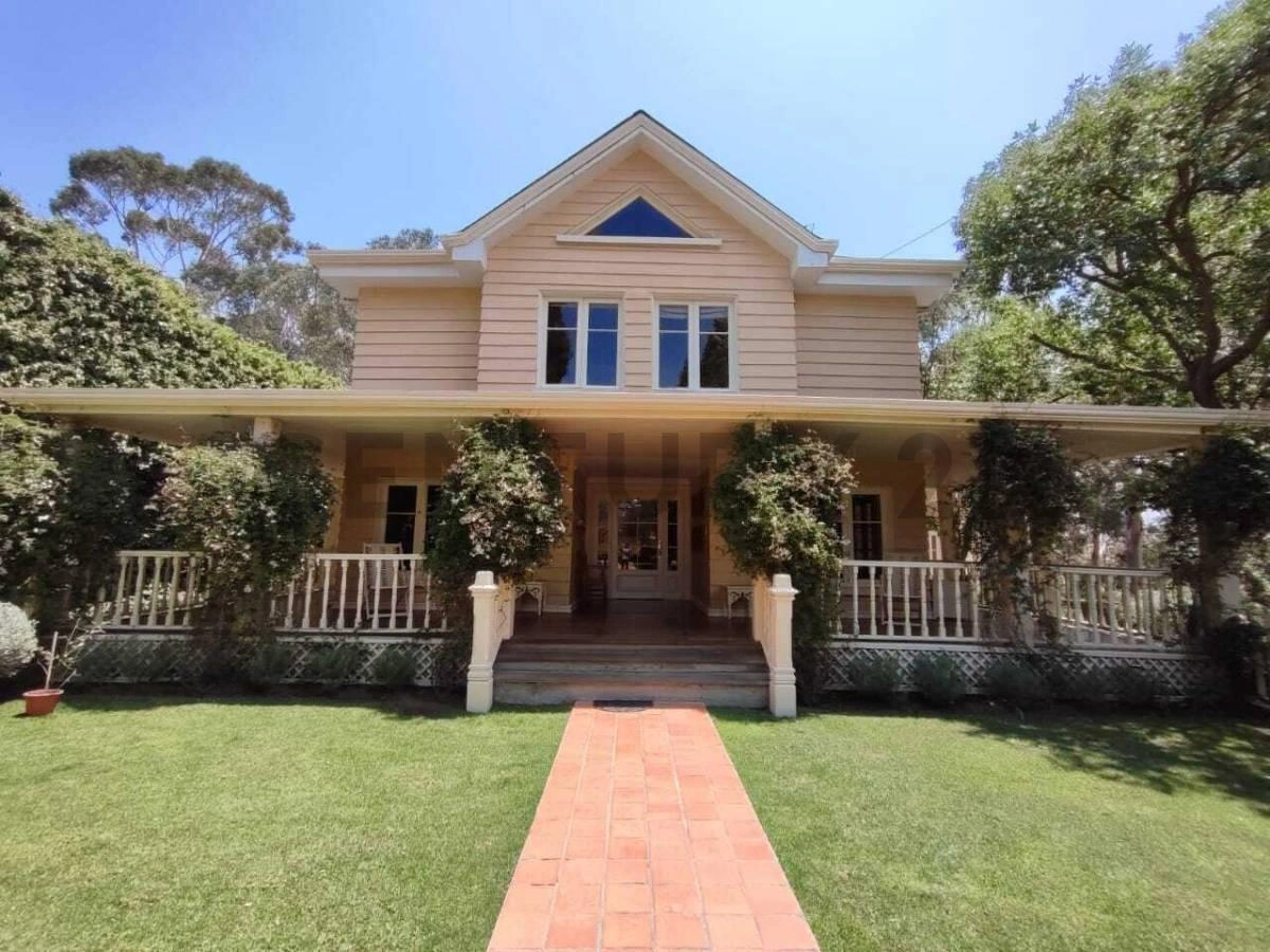 Дом 5+1 с видом на город в Ла-Пасе, Боливия