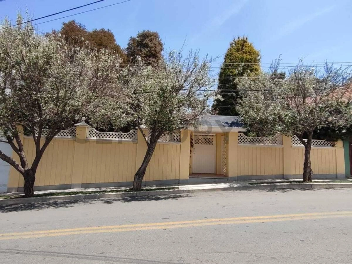 Дом 5+1 с видом на город в Ла-Пасе, Боливия