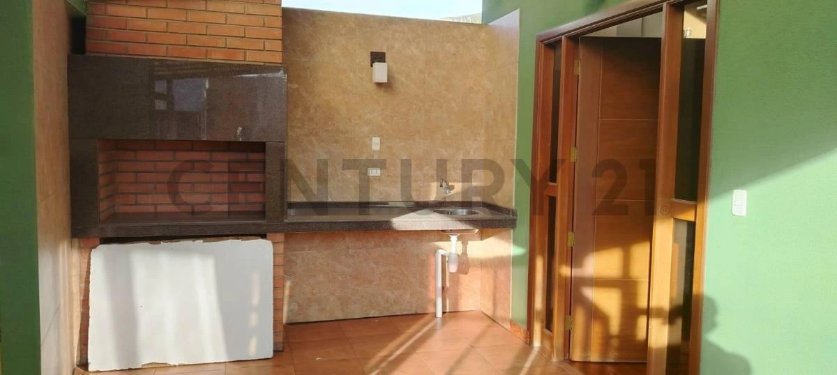 Дом 604 m2 с инфинити-бассейном в Ла-Пасе, Боливия