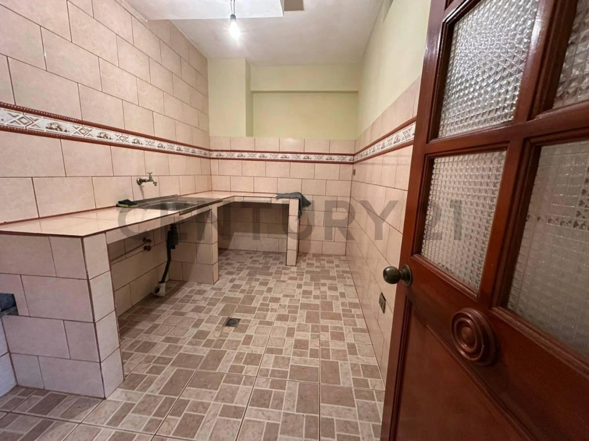 Квартира 64 m2 с открытым парковочным местом в Ла-Пасе, Боливия