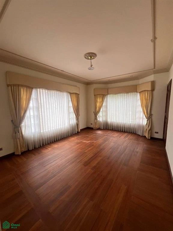 Дом 5+1 с джакузи в Ла-Пасе, Боливия