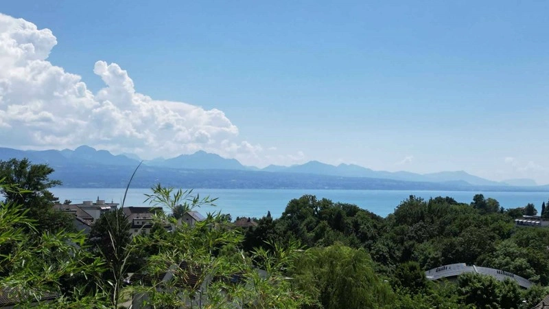 Обновлённый дом 7+1 в Лозанне, Швейцария