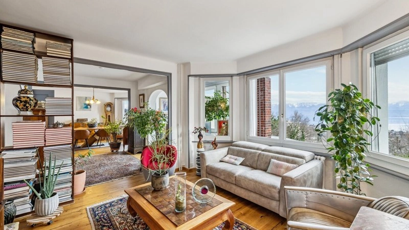 Просторный дом 6+1 в Лозанне, Швейцария