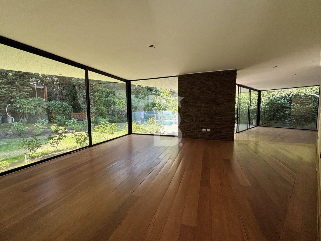 Дом 476 m2 с садом в Сантьяго, Чили