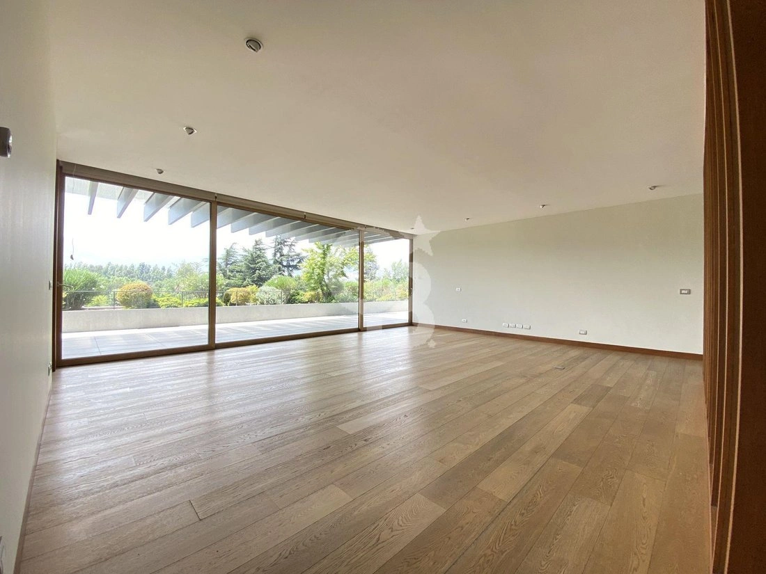 Квартира 4+1 с парковкой в Сантьяго, Чили