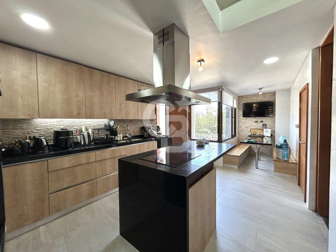 Дом 5+1 с джакузи в Сантьяго, Чили