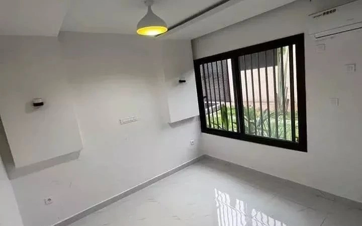 Квартира 3+1 с открытым бассейном в Абиджане, Кот-д'Ивуар