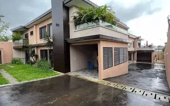 Квартира 3+1 с открытым бассейном в Абиджане, Кот-д'Ивуар