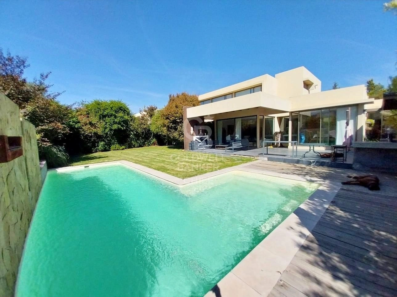 Дом 60 m2 с гардеробной в Сантьяго, Чили