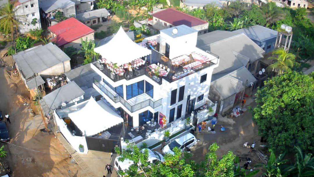 Дом 418 m2 с парковкой в Дуале, Камерун