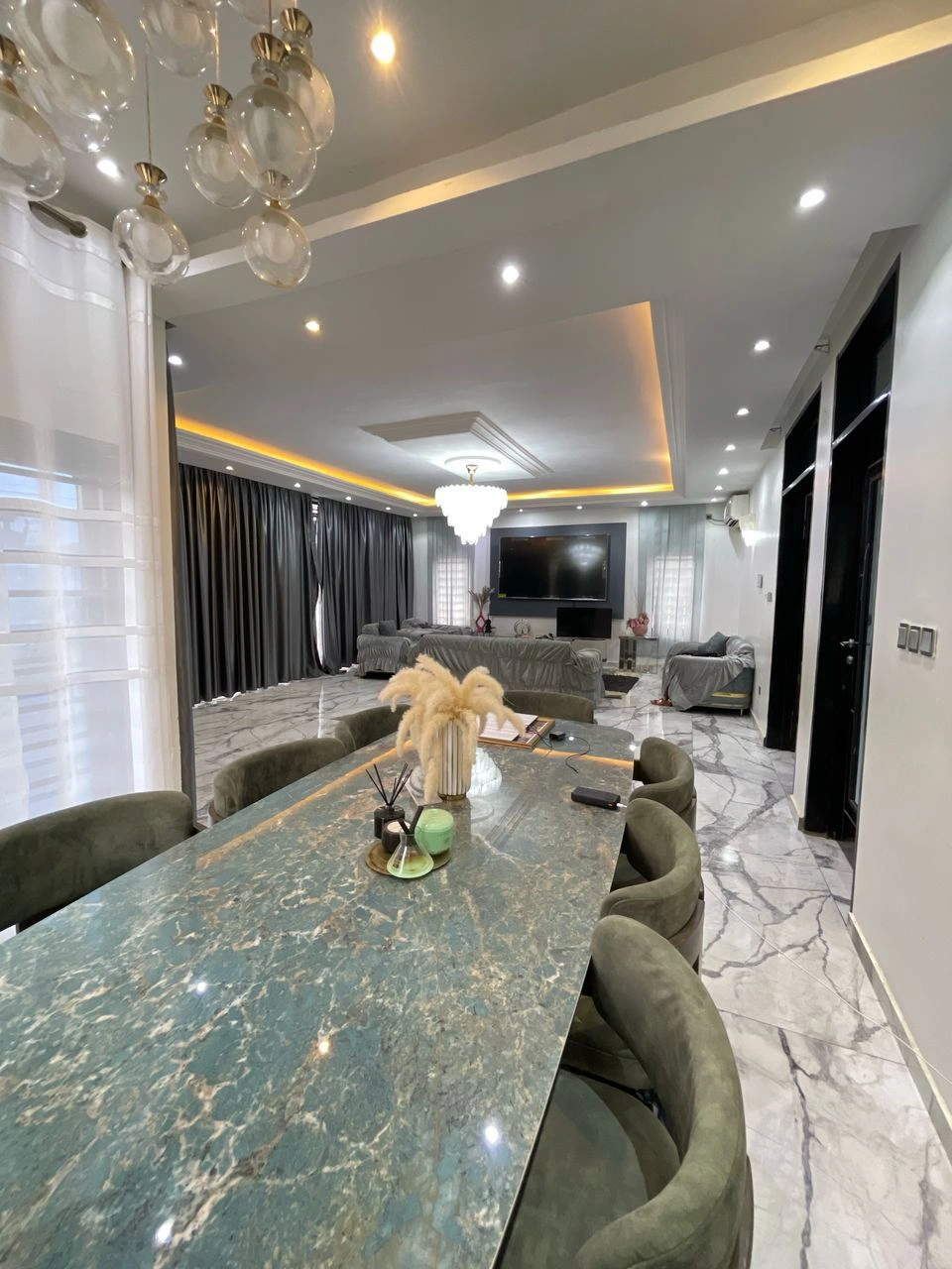 Дом 418 m2 с парковкой в Дуале, Камерун