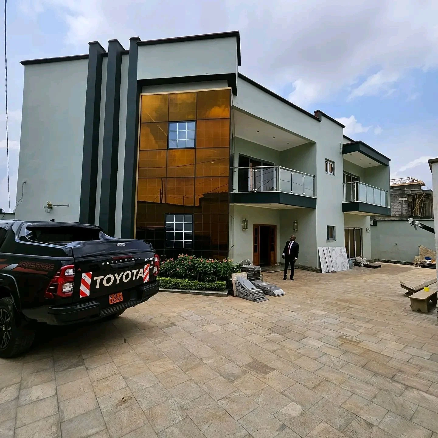 Дуплекс 170 m2 с открытым парковочным местом в Яунде, Камерун